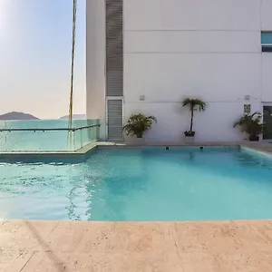 Departamento En Frente Al Mar Y Alberca Comun. Mazatlan