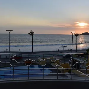Departamento En Torre Miramar, Malecon De Mazatlan